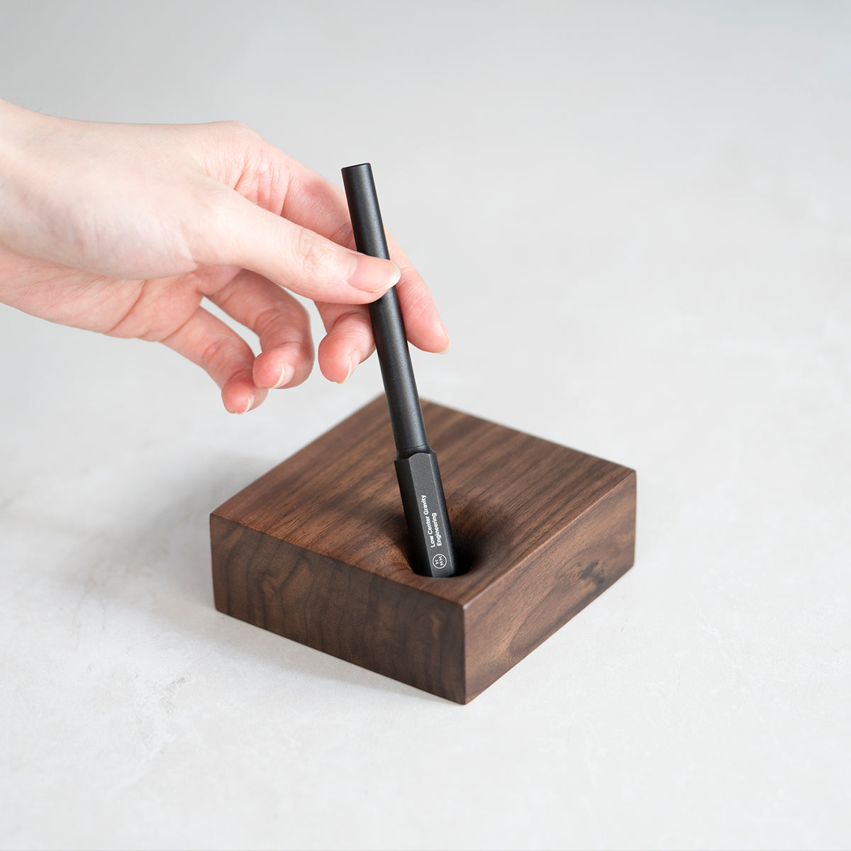 ballpoint pen, plummet pen, walnut block, wooden pen holder, giftpack