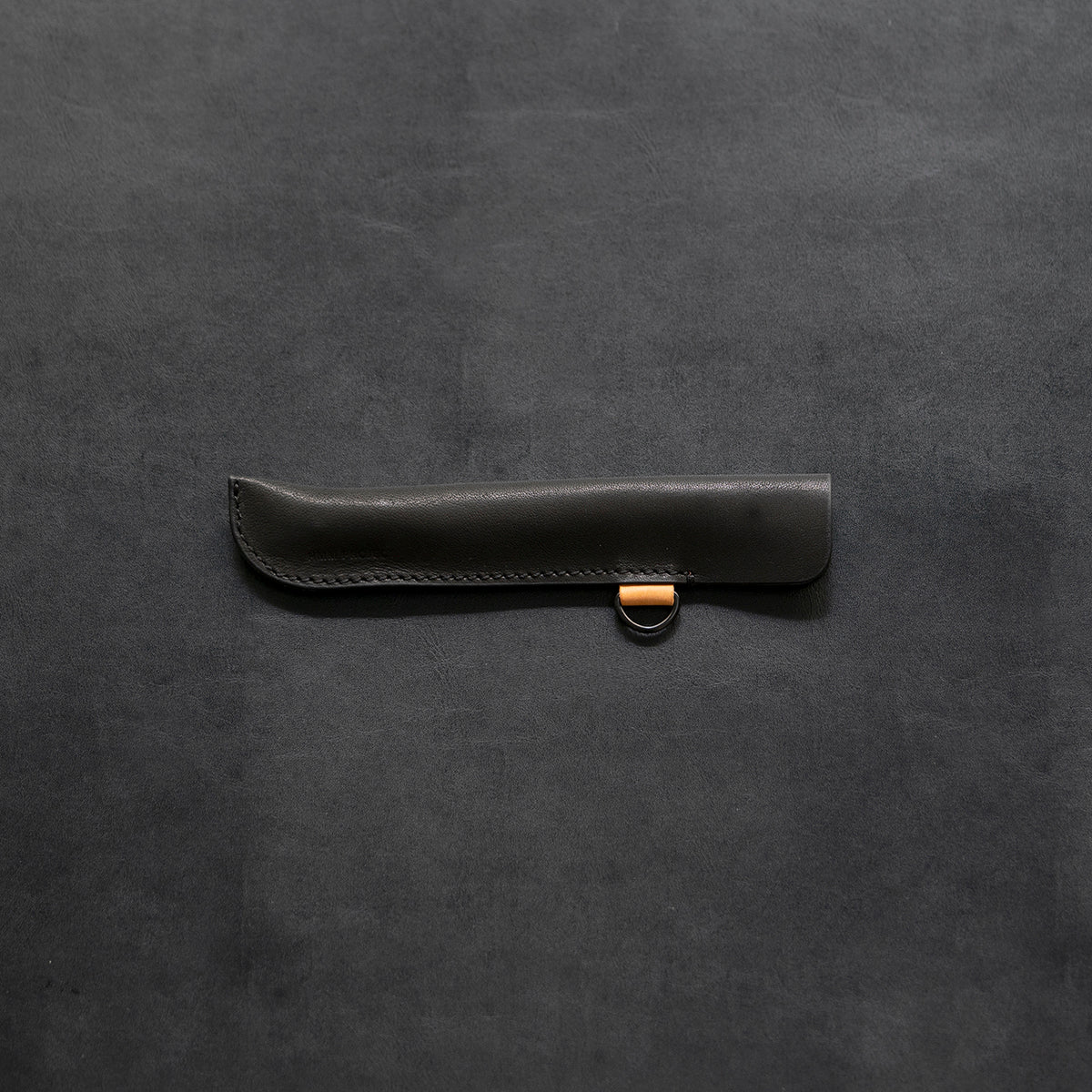 pen case leather, pen pouch, edc pen case, pen sleeve, single slip pen pouch, leather pen pouch, leather pen sleeve, slim pen sleeve,travel pen case, pocket pen case, minimalist pen case, slim single pen pouch, portable pen case