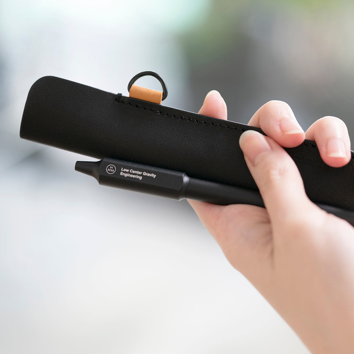 pen case leather, pen pouch, edc pen case, pen sleeve, single slip pen pouch, leather pen pouch, leather pen sleeve, slim pen sleeve,travel pen case, pocket pen case, minimalist pen case, slim single pen pouch, portable pen case