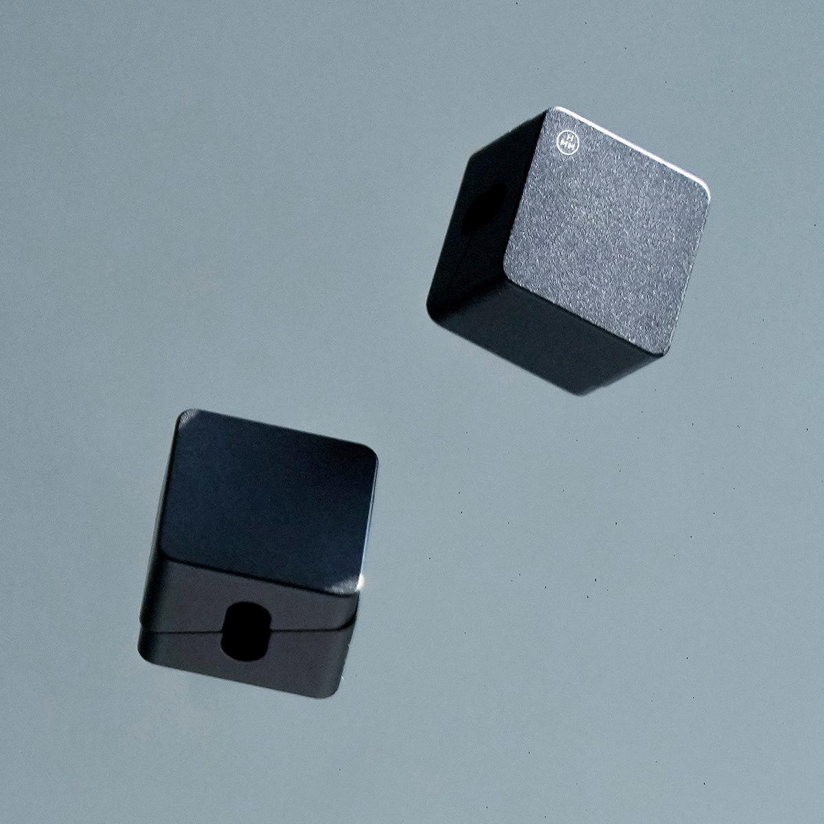 Magnet Cable Cube